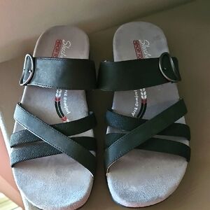 NEW SKECHERS REGGAE TREK MEMORY FOAM SANDALS sz 7